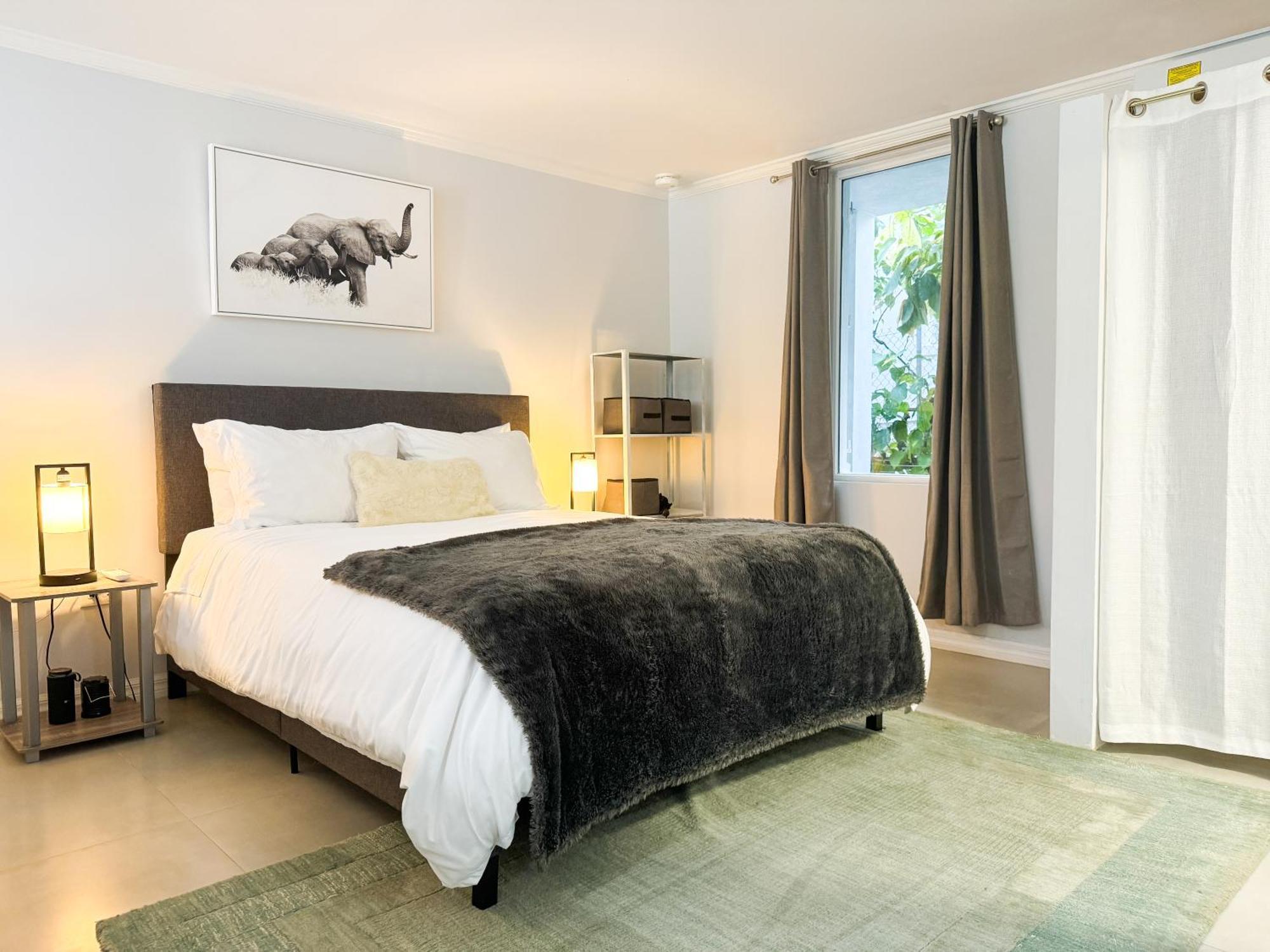 Studio, 100 Feet From The Beach Nassau Bagian luar foto